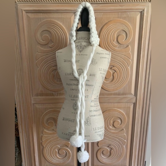 Anthropologie Accessories - Anthropologie Chunky Cable-Knit Rhinestone White Pom Pom Scarf or Shawl NWT OS